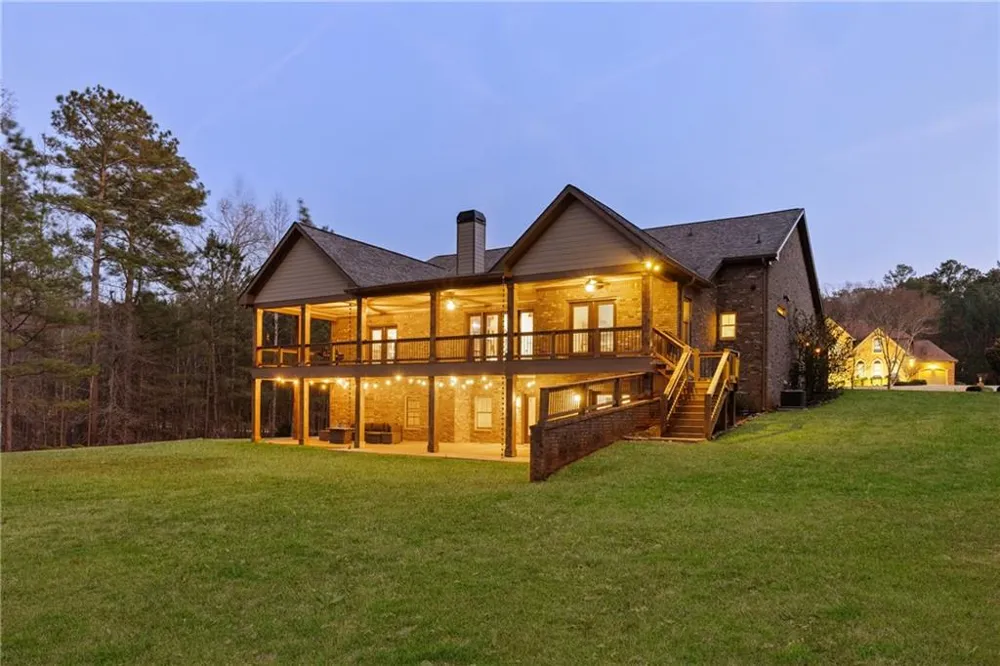 407 Saint Regis Drive Oxford, GA 30054