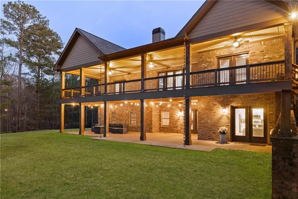 407 Saint Regis Drive Oxford, GA 30054