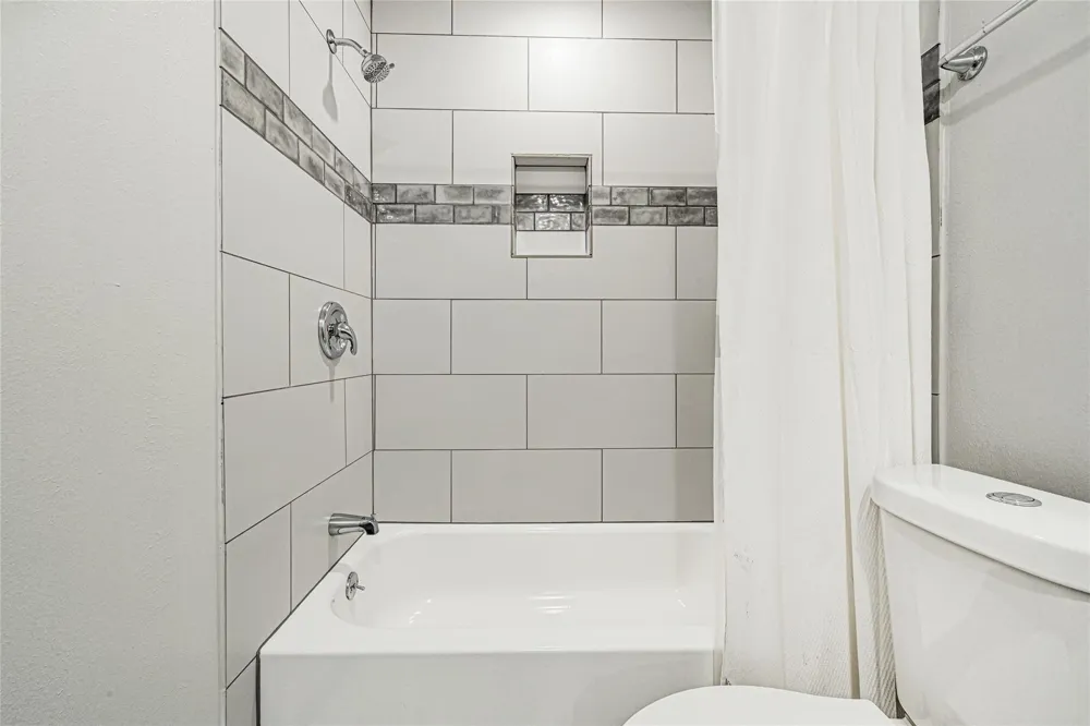 209 W 6th Street Deer Park, TX 77536