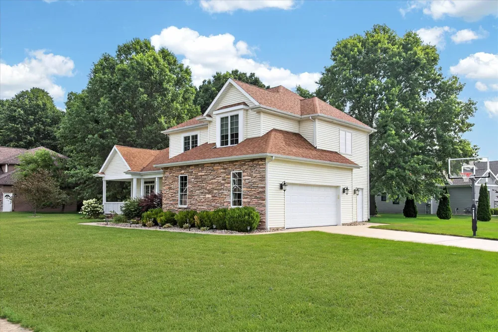 3911 Fox Crossing Drive St. Joseph, MI 49085