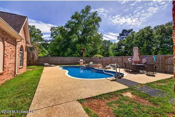 6918 Highway 11 Carriere, MS 39426