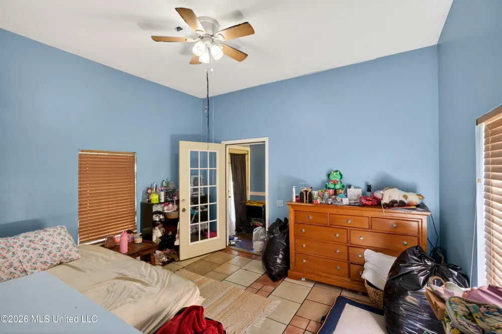 6918 Highway 11 Carriere, MS 39426