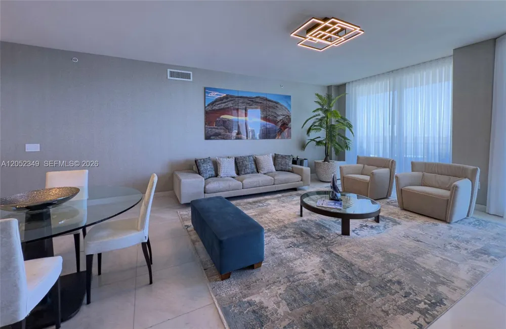 17111 Biscayne Blvd #1705 North Miami Beach, FL 33160