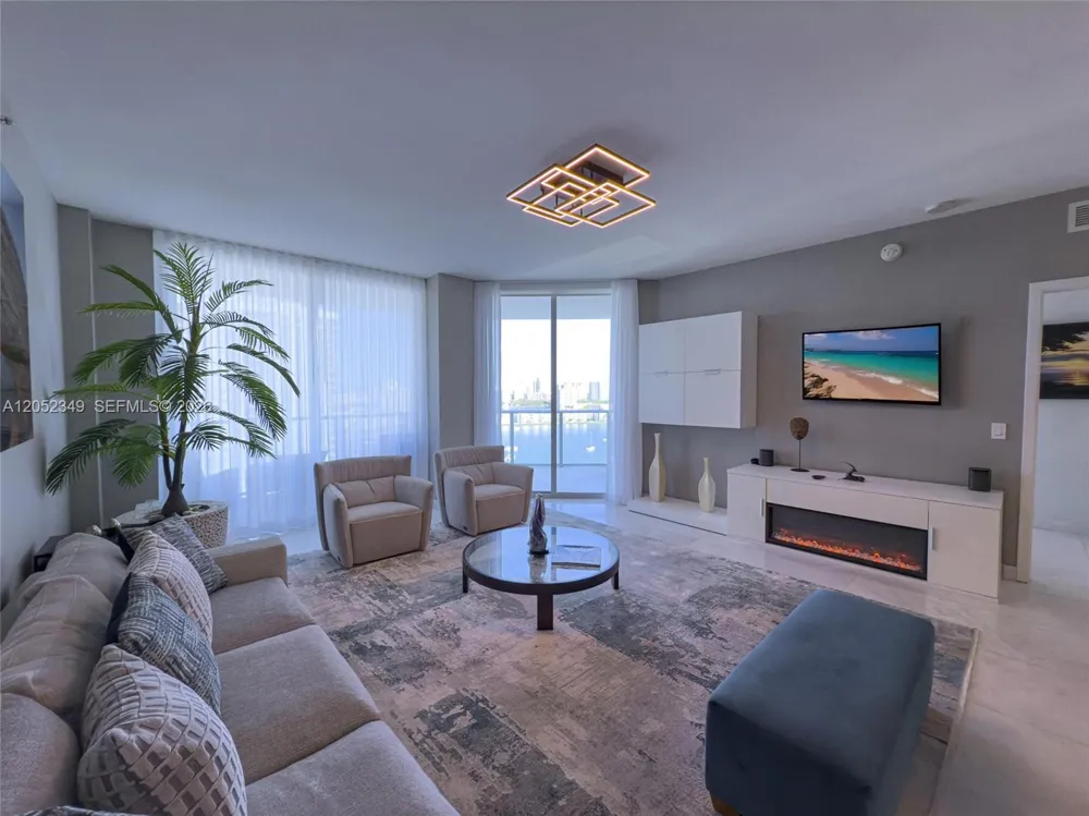 17111 Biscayne Blvd #1705 North Miami Beach, FL 33160
