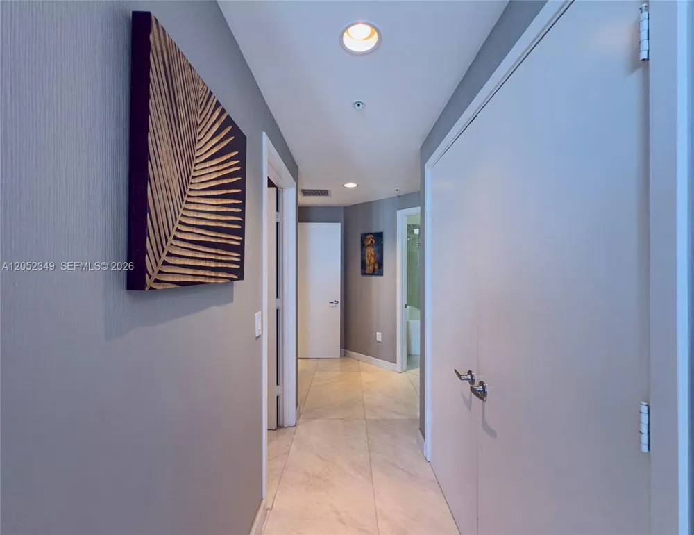 17111 Biscayne Blvd #1705 North Miami Beach, FL 33160