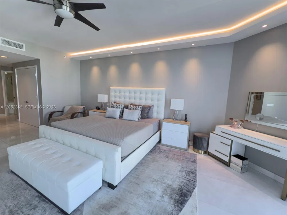 17111 Biscayne Blvd #1705 North Miami Beach, FL 33160