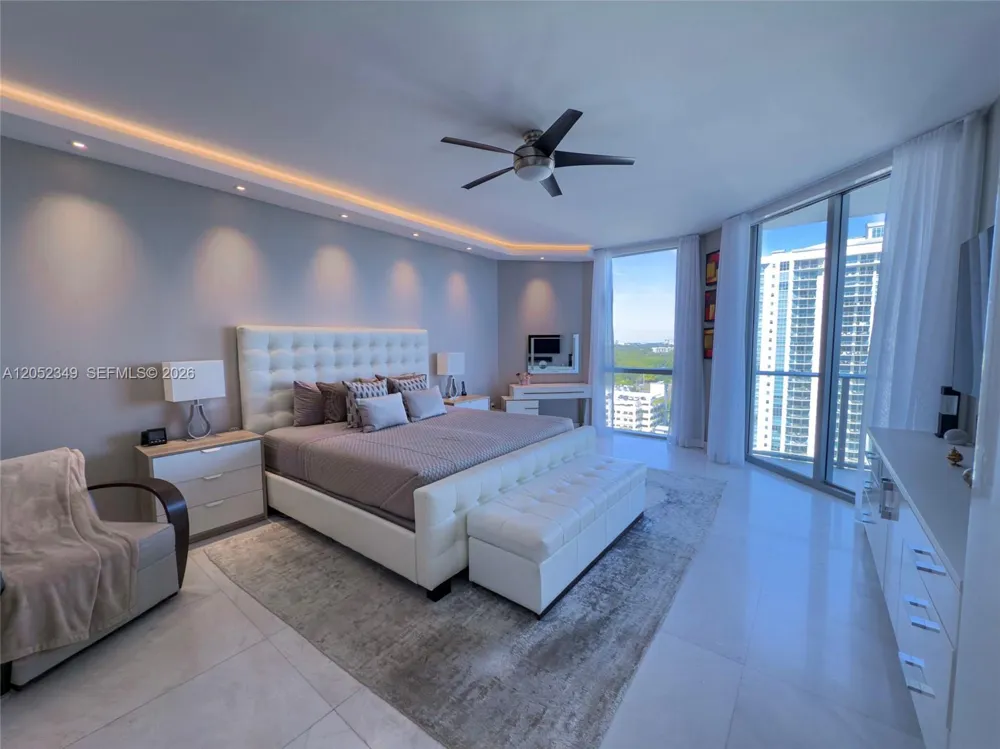 17111 Biscayne Blvd #1705 North Miami Beach, FL 33160