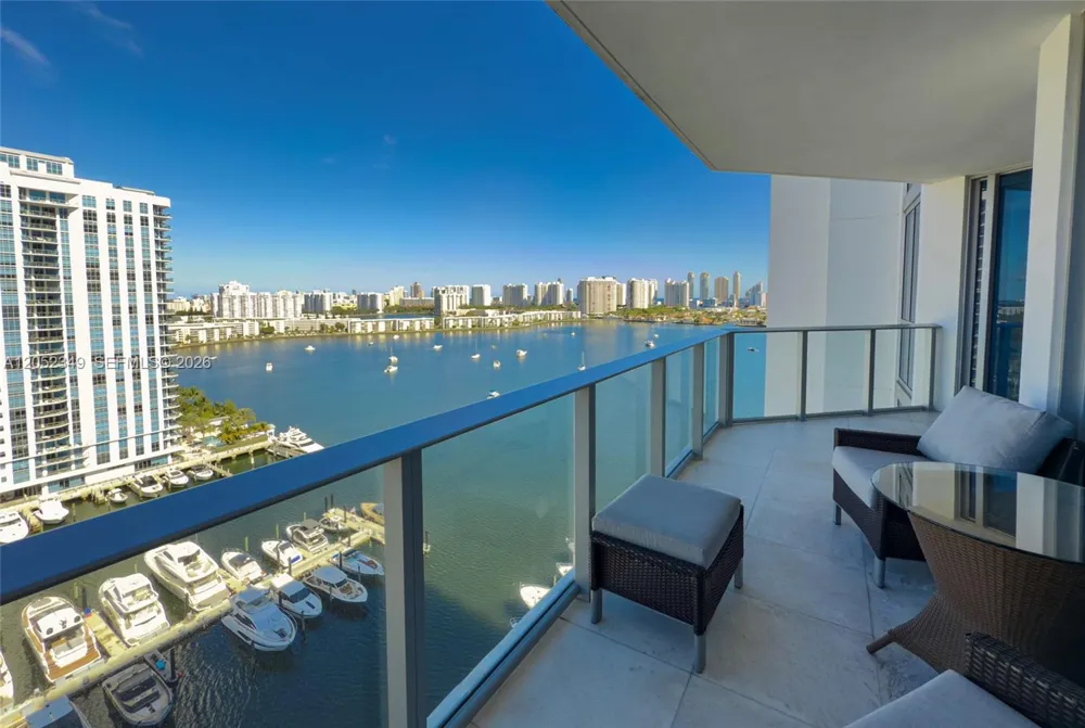 17111 Biscayne Blvd #1705 North Miami Beach, FL 33160