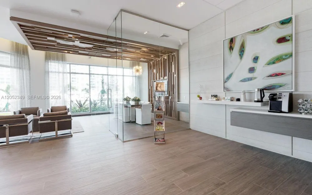 17111 Biscayne Blvd #1705 North Miami Beach, FL 33160