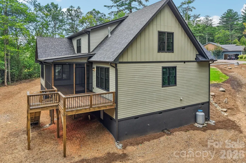318 Mountain Home Trail Brevard, NC 28712