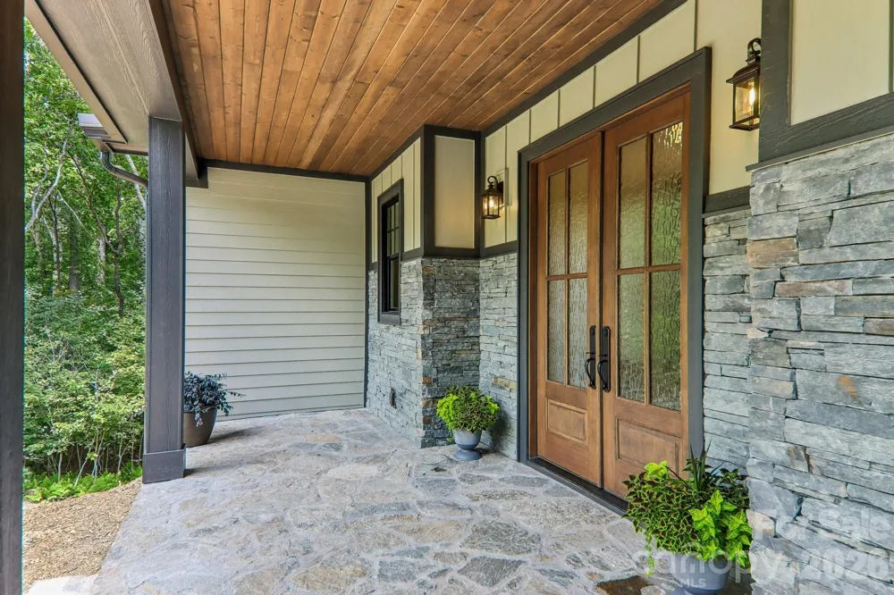 318 Mountain Home Trail Brevard, NC 28712