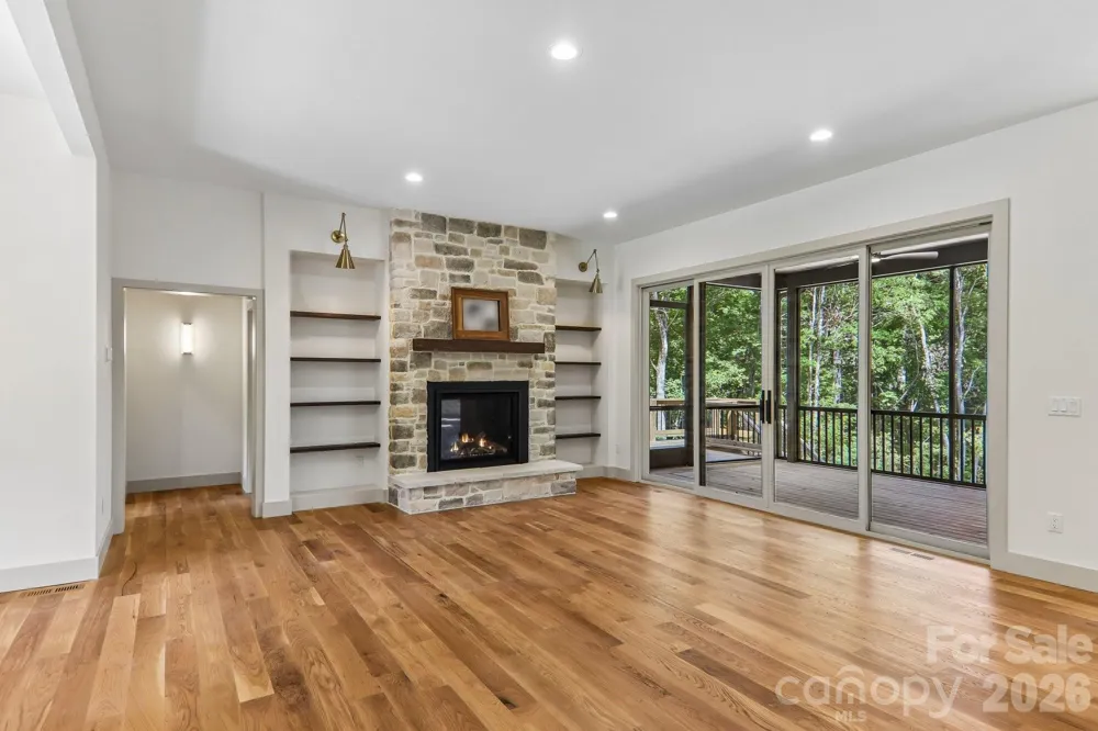 318 Mountain Home Trail Brevard, NC 28712