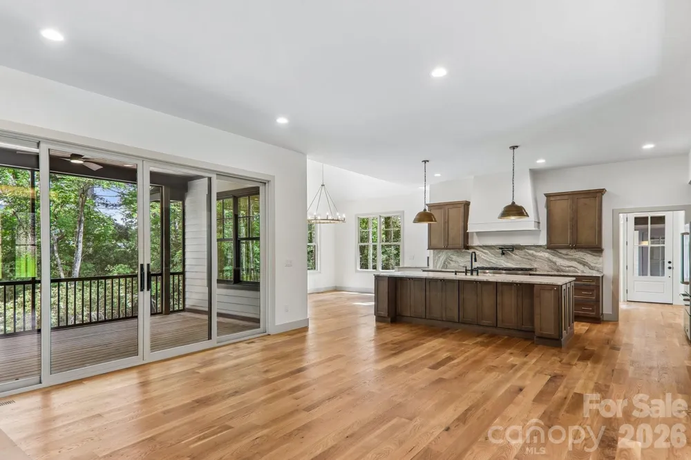 318 Mountain Home Trail Brevard, NC 28712