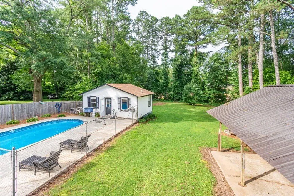 7194 Reinhardt College Parkway Waleska, GA 30183