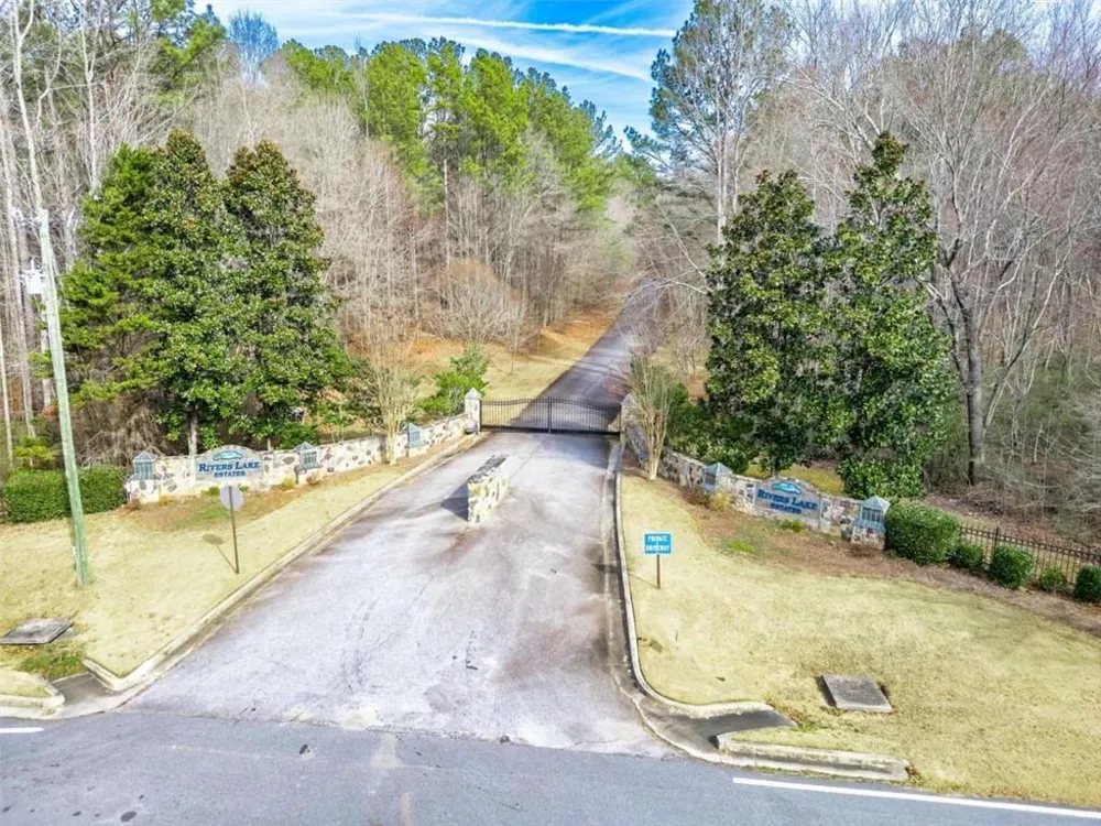 467 Rivers Road Fayetteville, GA 30214