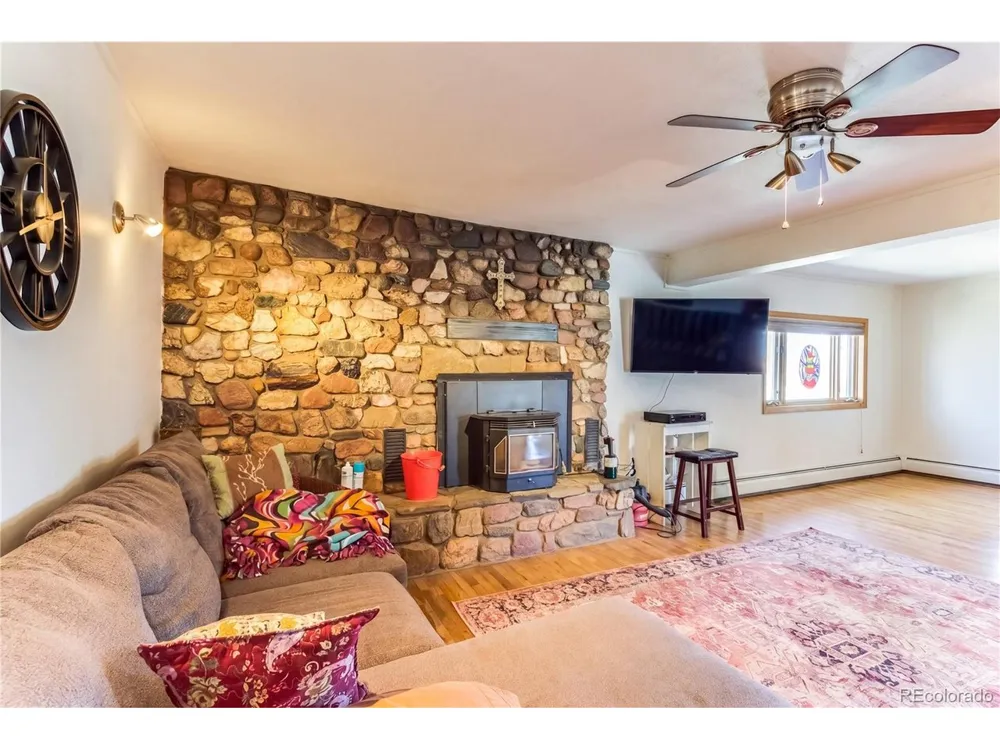 137 Cucharas Street La Veta, CO 81055