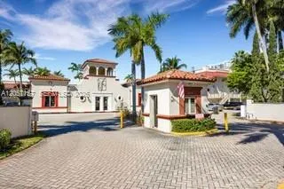 6709 Kendall Dr #219 Pinecrest, FL 33156