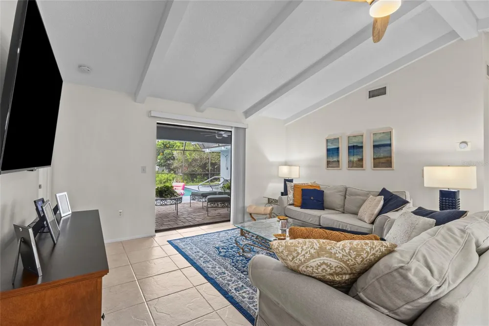 4308 PASADENA CIRCLE Sarasota, FL 34233