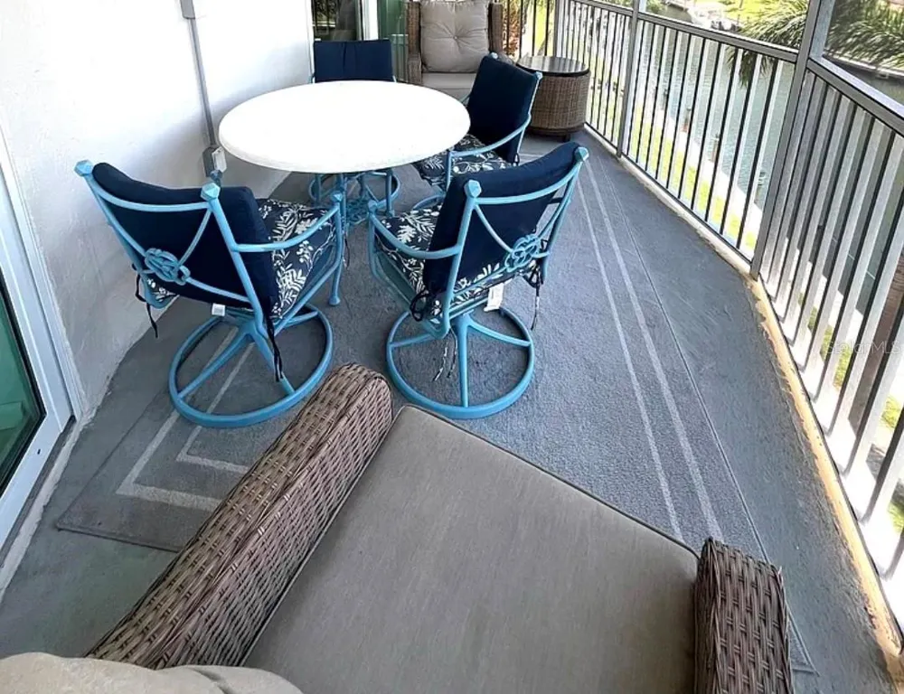 1250 PORTOFINO DRIVE #301 Sarasota, FL 34242