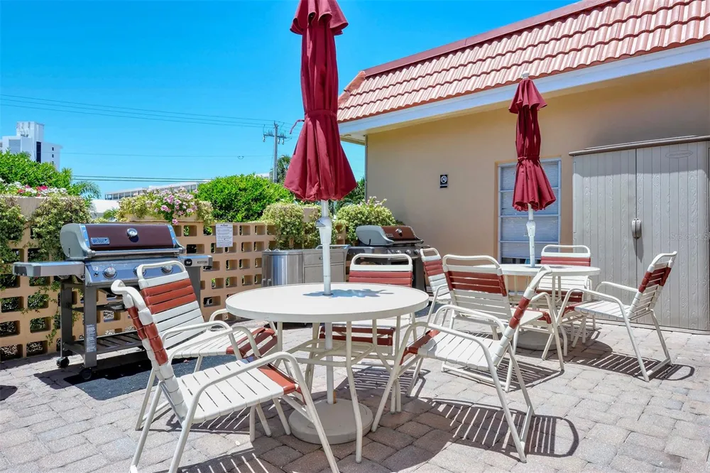 1250 PORTOFINO DRIVE #301 Sarasota, FL 34242