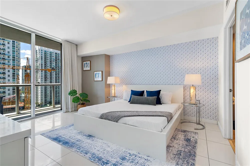 485 Brickell Ave #2306 Miami, FL 33131