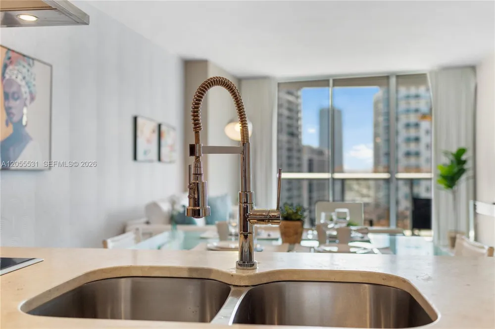 485 Brickell Ave #2306 Miami, FL 33131