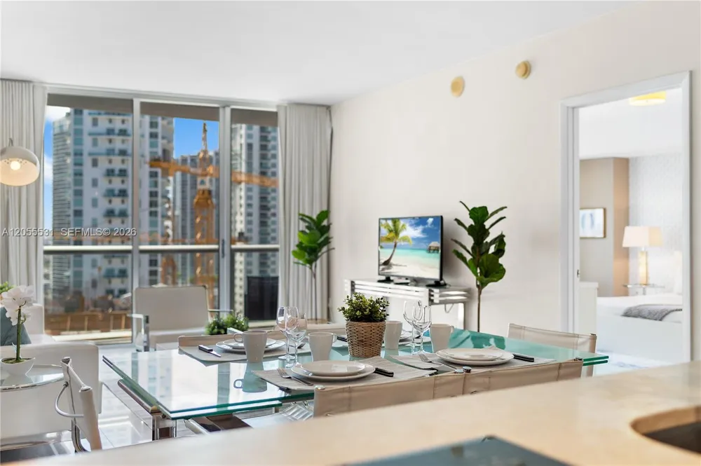 485 Brickell Ave #2306 Miami, FL 33131