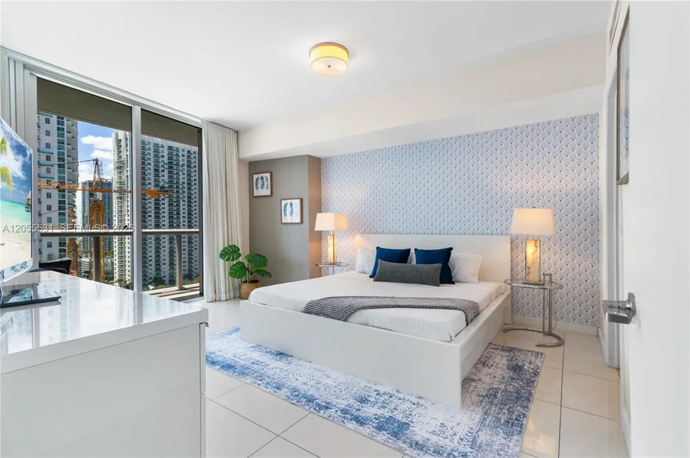485 Brickell Ave #2306 Miami, FL 33131