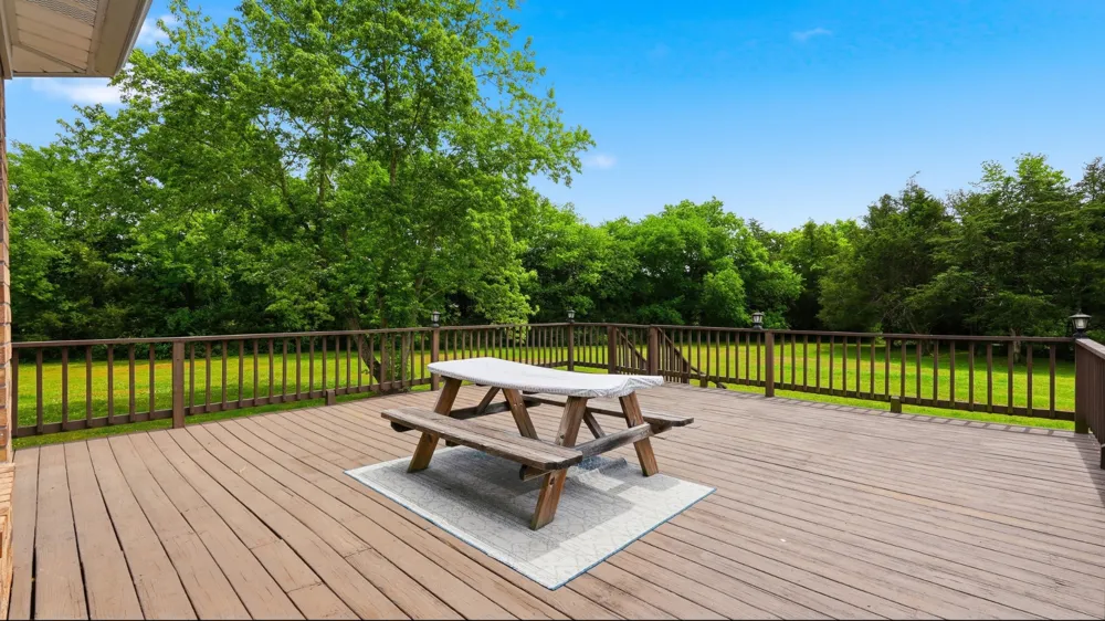 3630 W Trimble Rd Milton, TN 37118