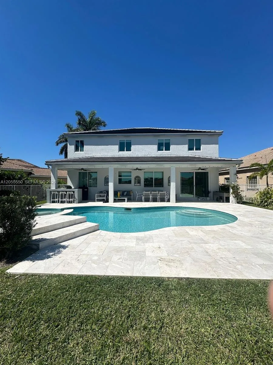 1652 Orchid Bnd Weston, FL 33327