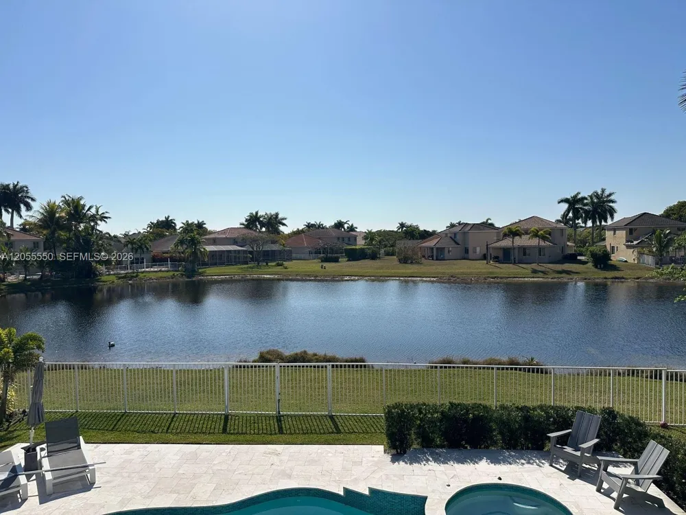 1652 Orchid Bnd Weston, FL 33327