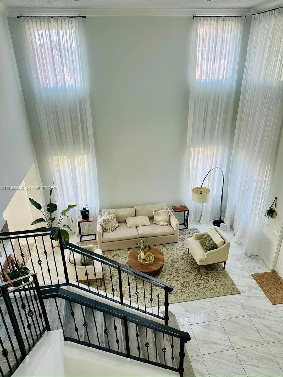 1652 Orchid Bnd Weston, FL 33327