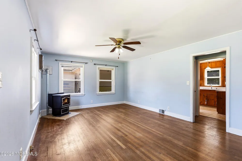 397 Mine Road Asbury, NJ 08802