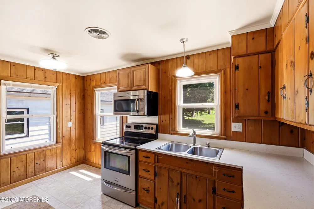 397 Mine Road Asbury, NJ 08802