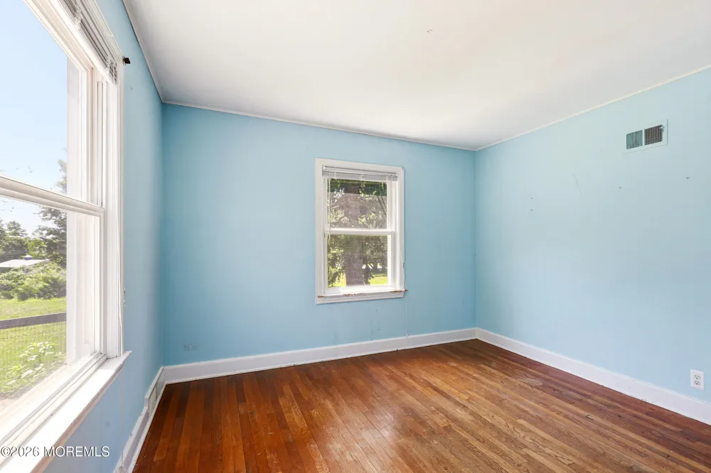 397 Mine Road Asbury, NJ 08802