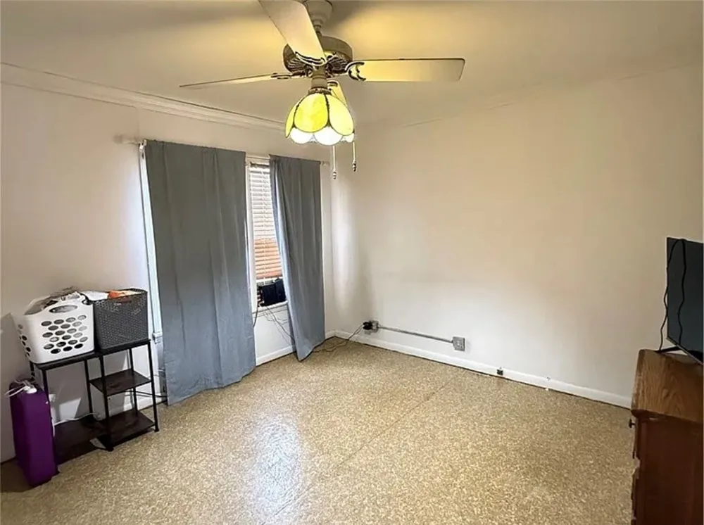 1603 Pena Street Alice, TX 78332