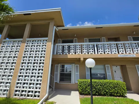 1131 CALAMONDIN TERRACE #101