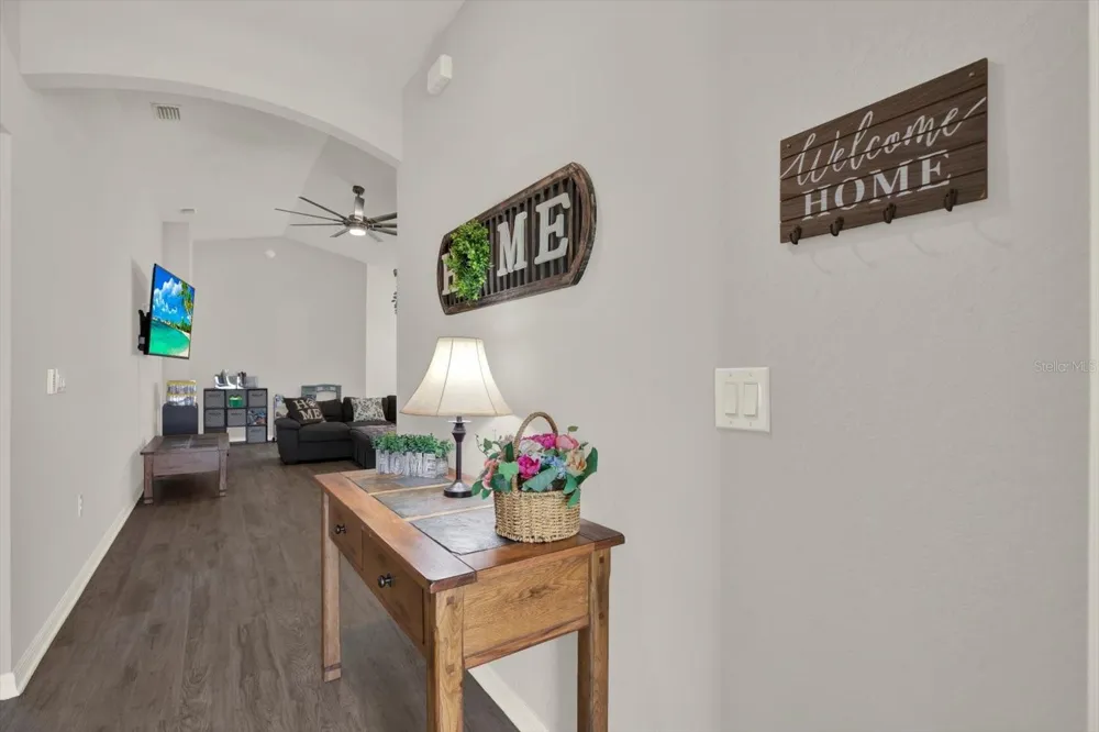 117 EAGLE SUMMIT DRIVE Ruskin, FL 33570