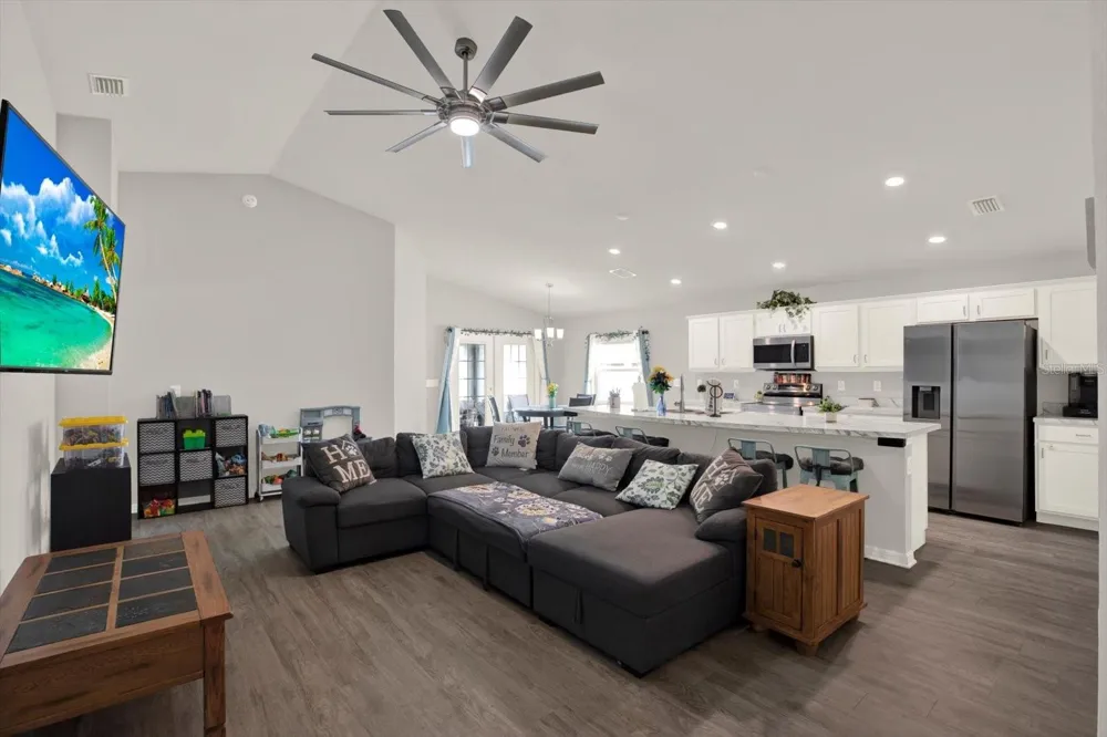 117 EAGLE SUMMIT DRIVE Ruskin, FL 33570