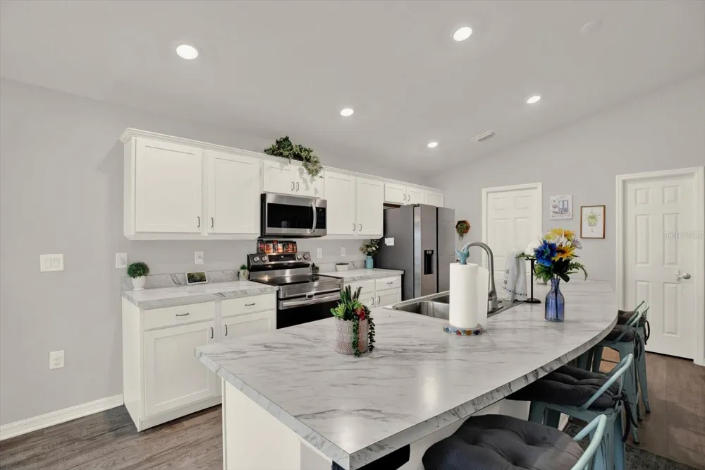 117 EAGLE SUMMIT DRIVE Ruskin, FL 33570