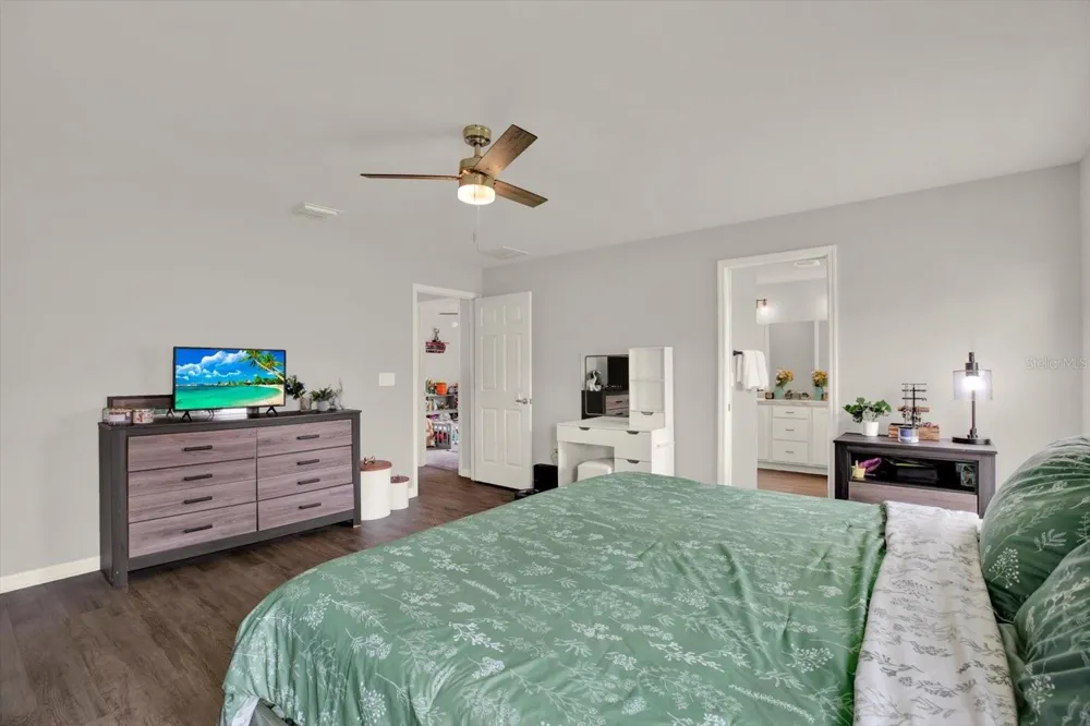 117 EAGLE SUMMIT DRIVE Ruskin, FL 33570