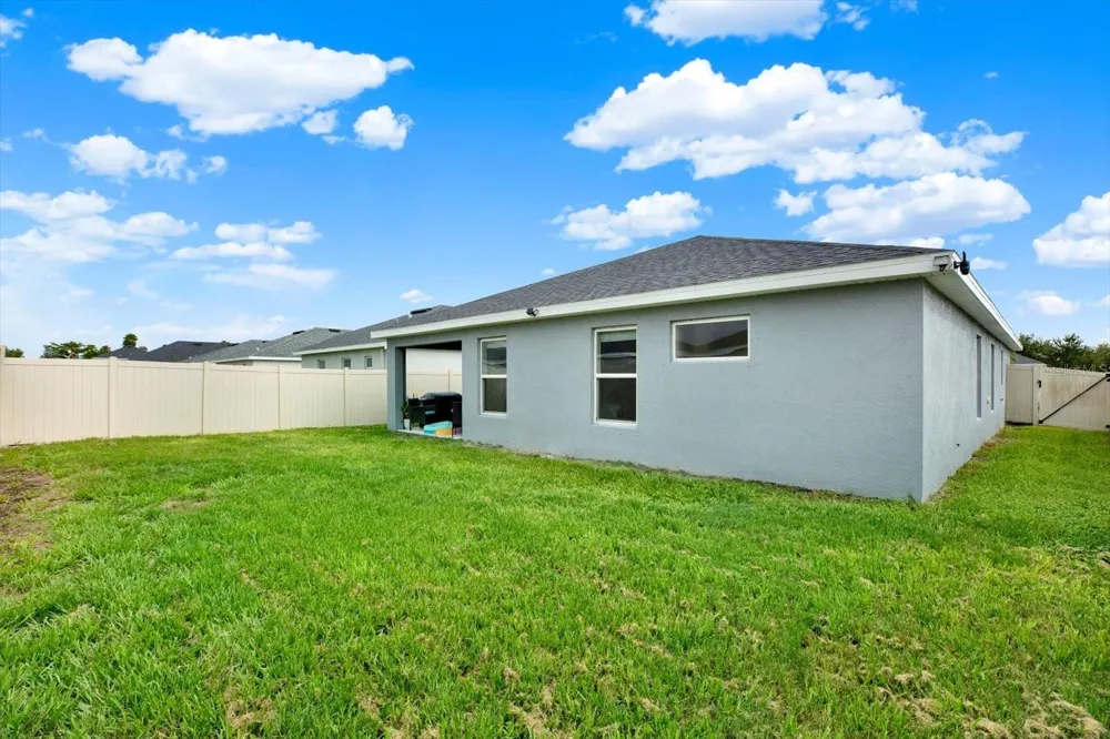 117 EAGLE SUMMIT DRIVE Ruskin, FL 33570