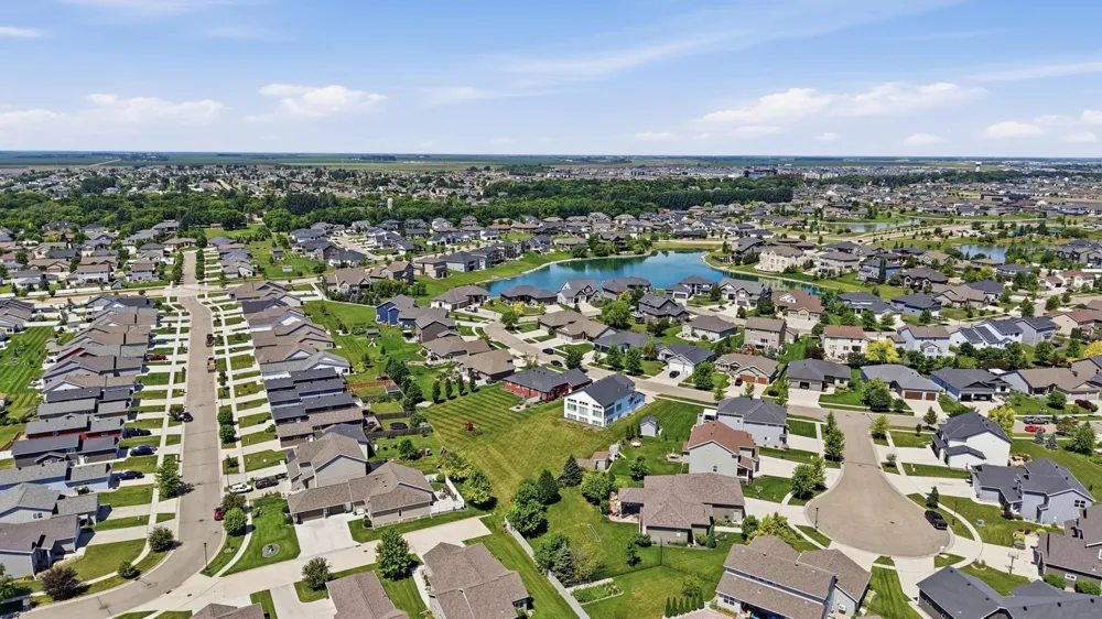 3779 Bell Boulevard E West Fargo, ND 58078