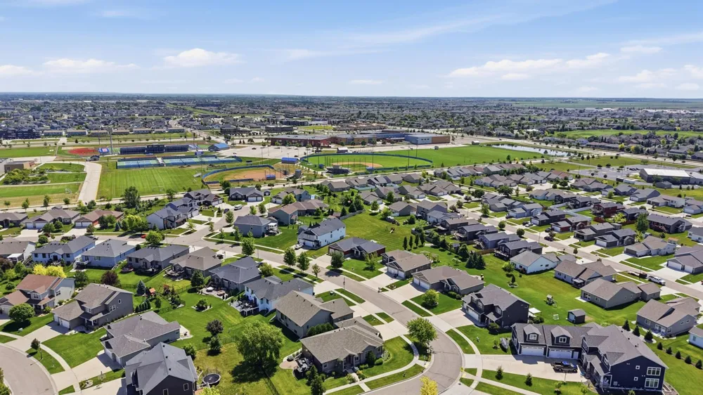 3779 Bell Boulevard E West Fargo, ND 58078