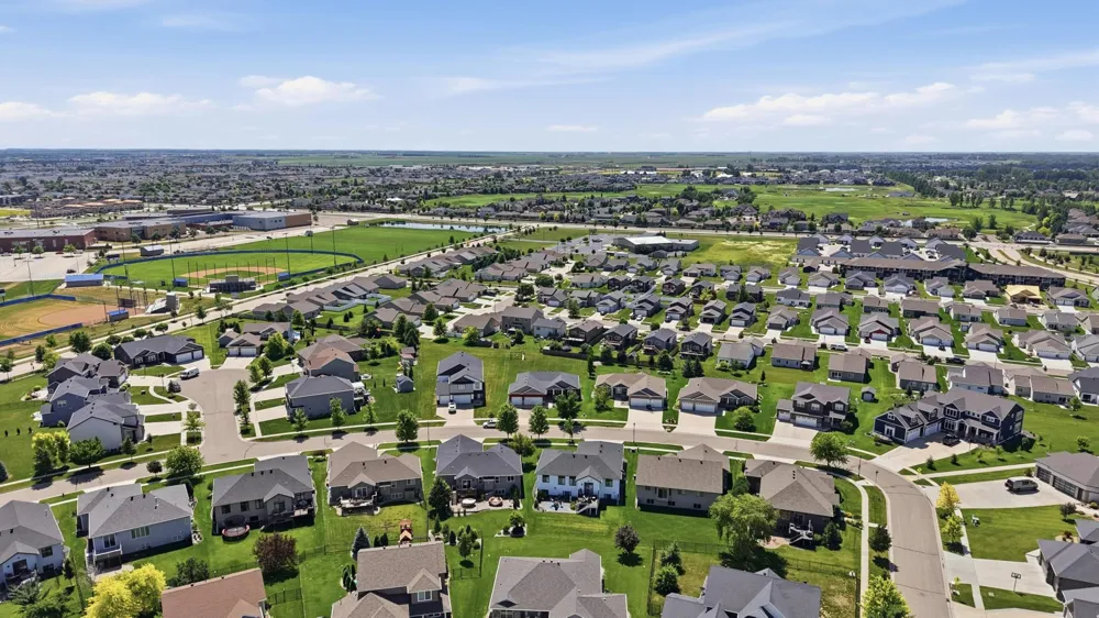 3779 Bell Boulevard E West Fargo, ND 58078