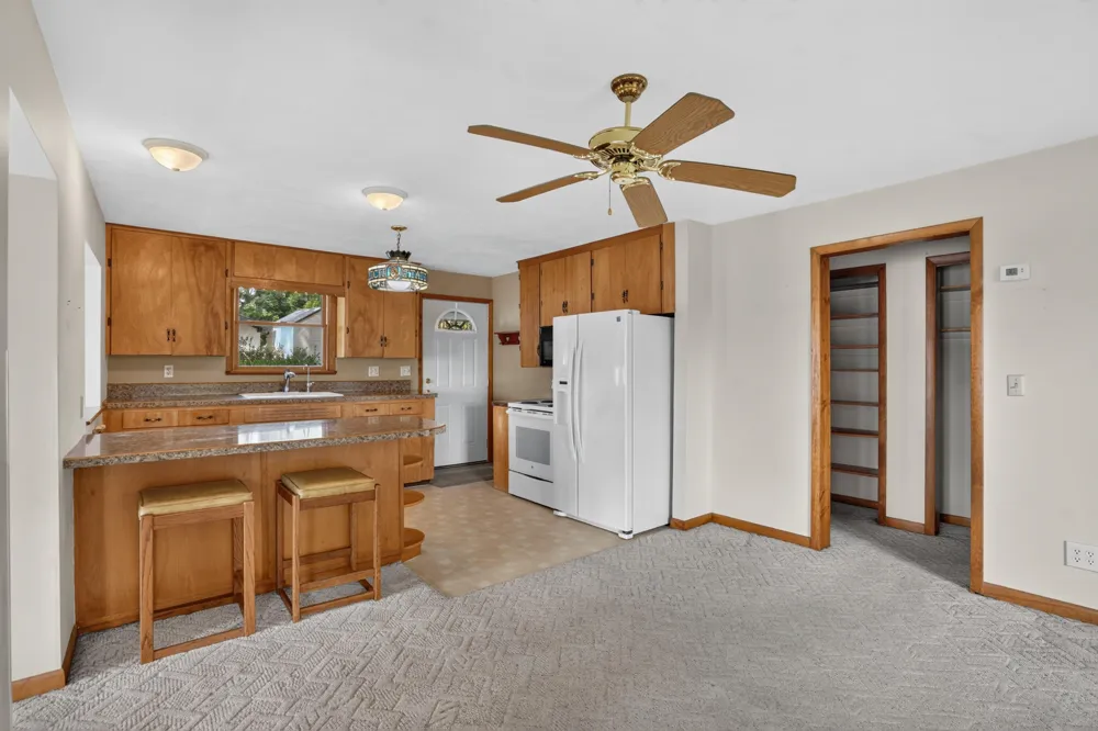 6695 Paradise Park Drive Saranac, MI 48881