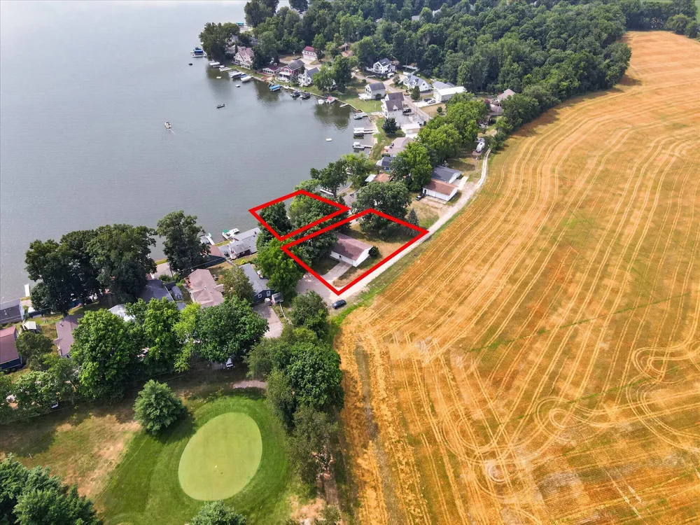 6695 Paradise Park Drive Saranac, MI 48881