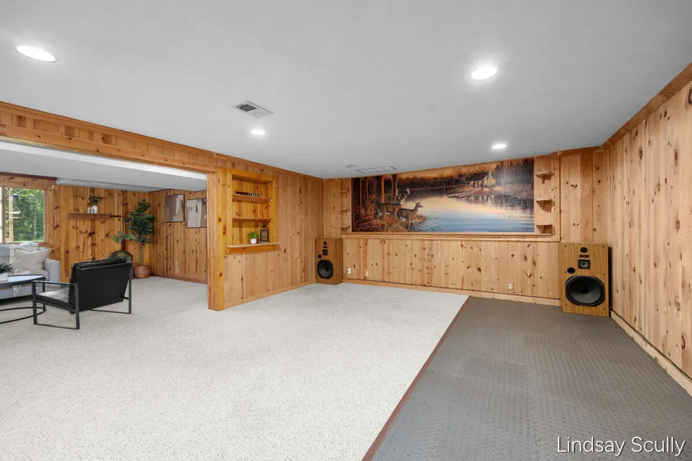 1525 104th Street SW Byron Center, MI 49315