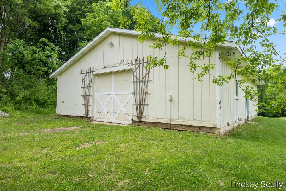 1525 104th Street SW Byron Center, MI 49315
