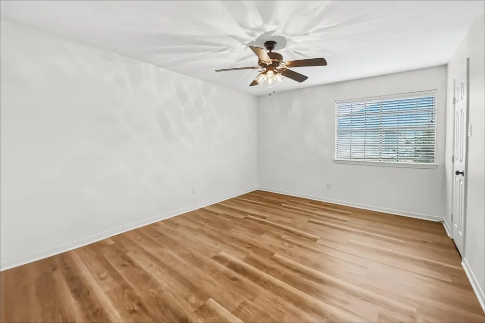 10917 Spruce Drive S La Porte, TX 77571